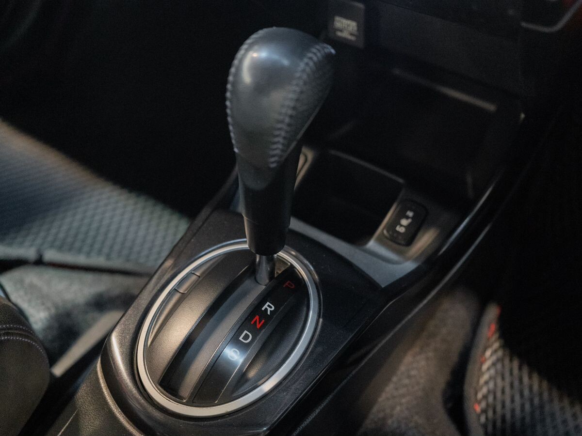 Honda Fit Shuttle 2014 - фото автомобиля