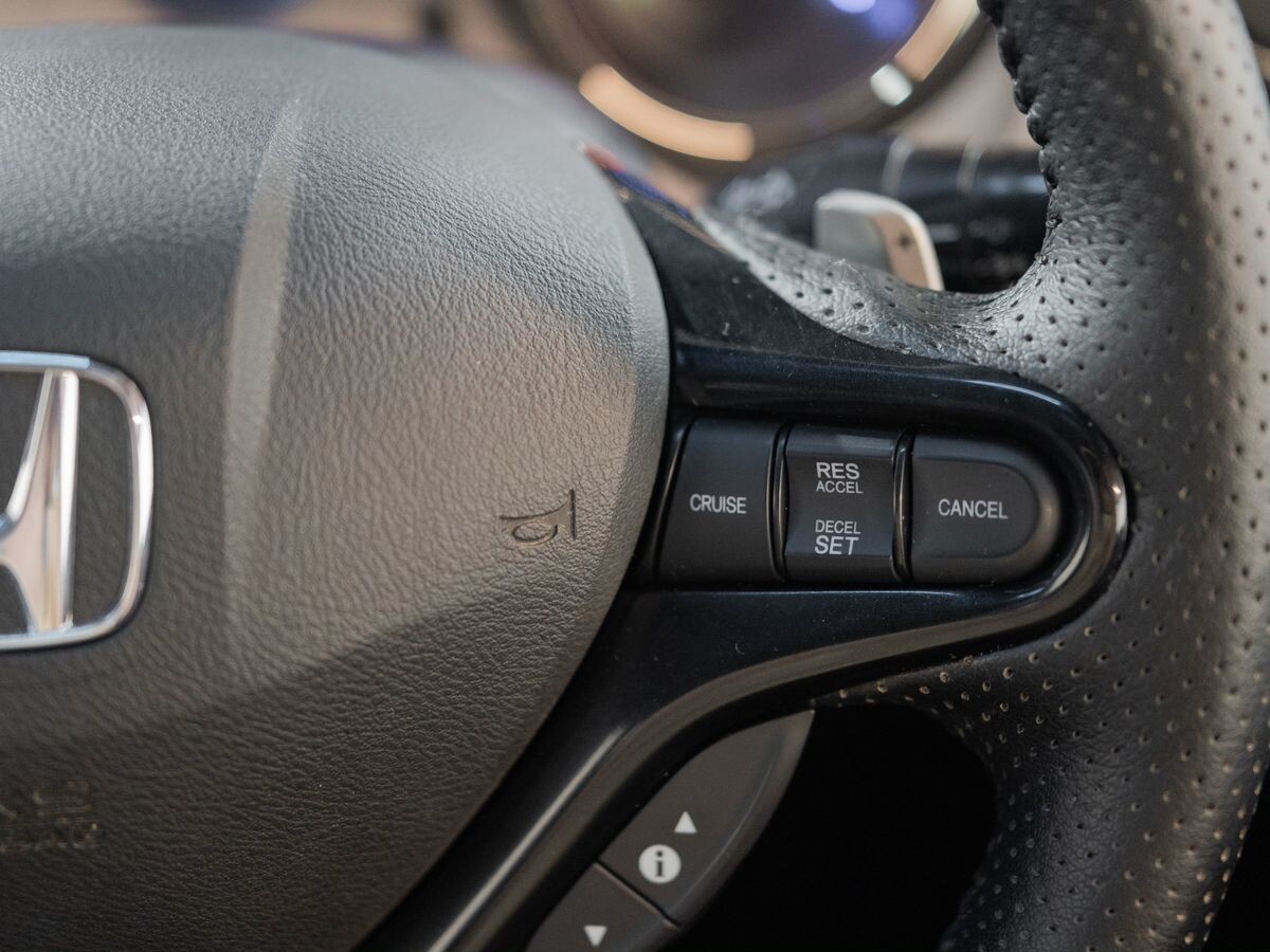 Honda Fit Shuttle 2014 - фото автомобиля