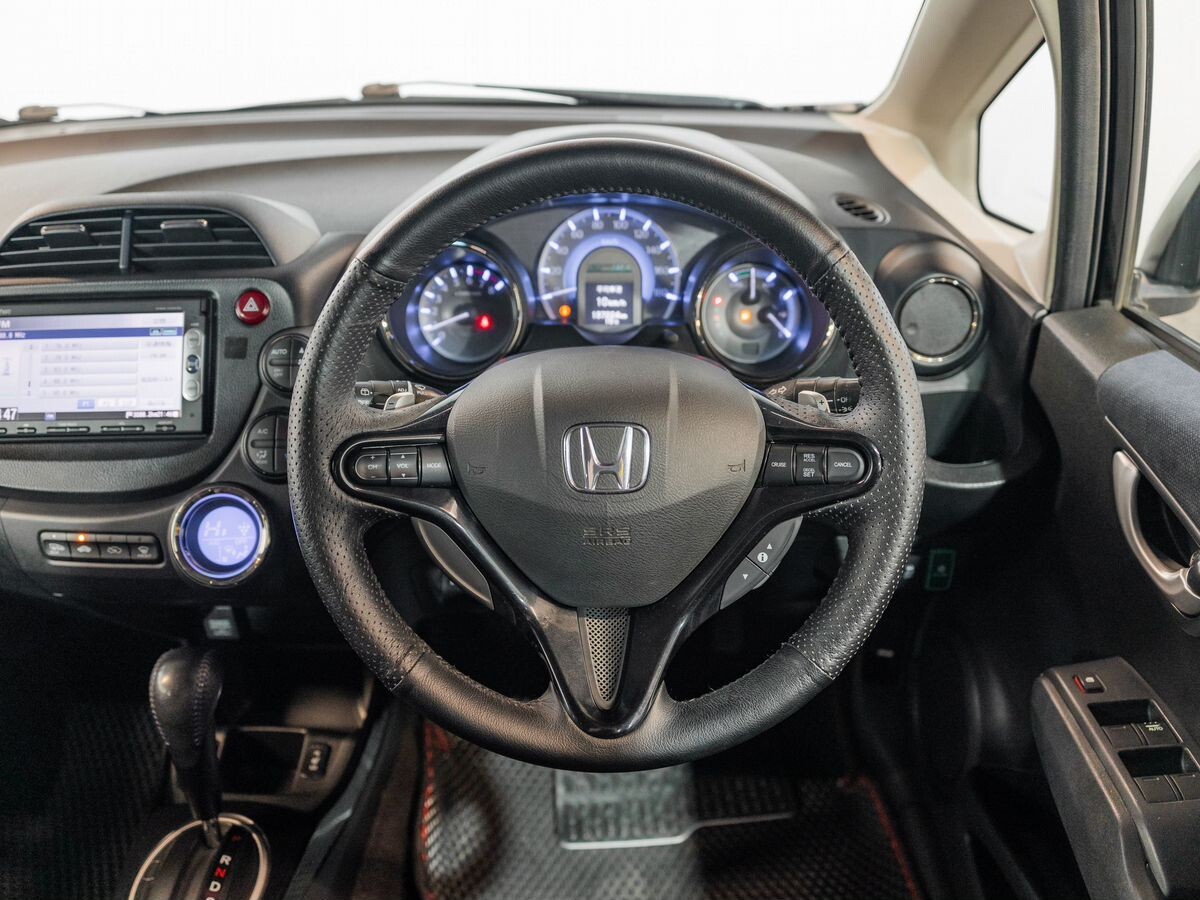 Honda Fit Shuttle 2014 - фото автомобиля