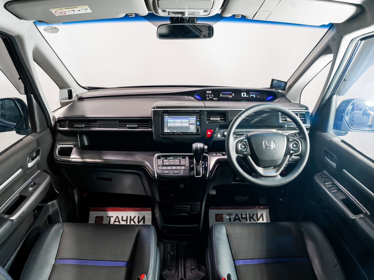 Honda Stepwgn 2019 - фото автомобиля