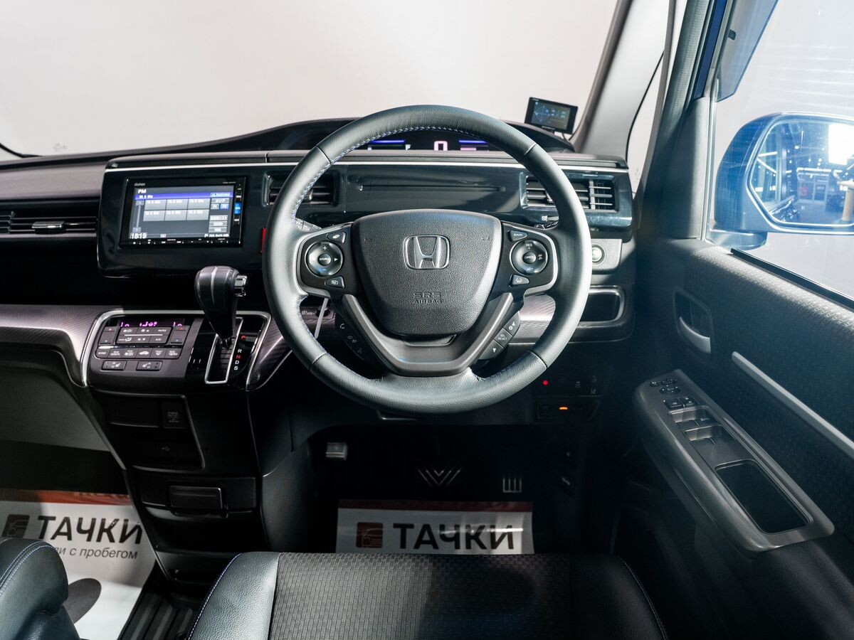 Honda Stepwgn 2019 - фото автомобиля