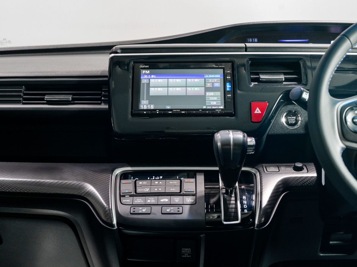 Honda Stepwgn 2019 - фото автомобиля