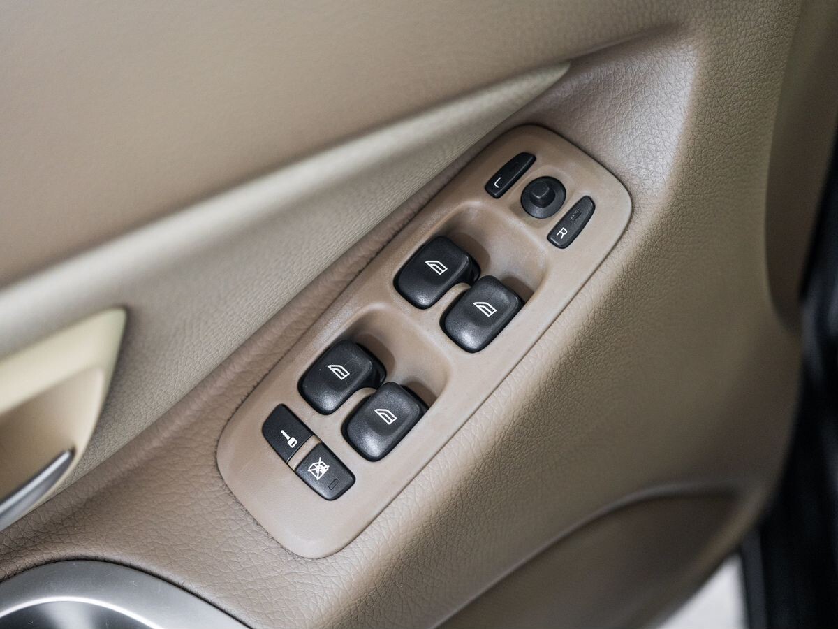 Volvo XC90 2007 - фото автомобиля
