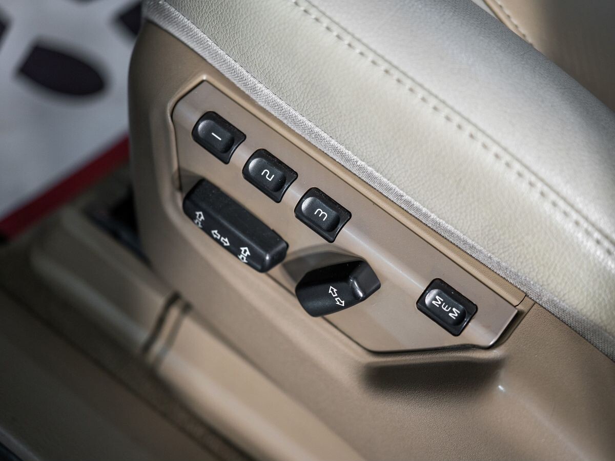 Volvo XC90 2007 - фото автомобиля