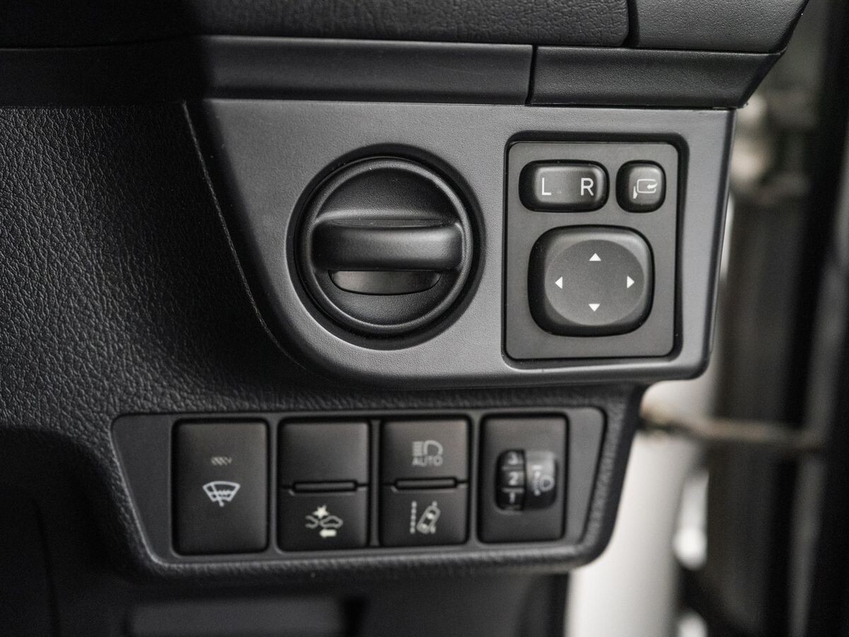 Toyota Corolla Fielder 2016 - фото автомобиля