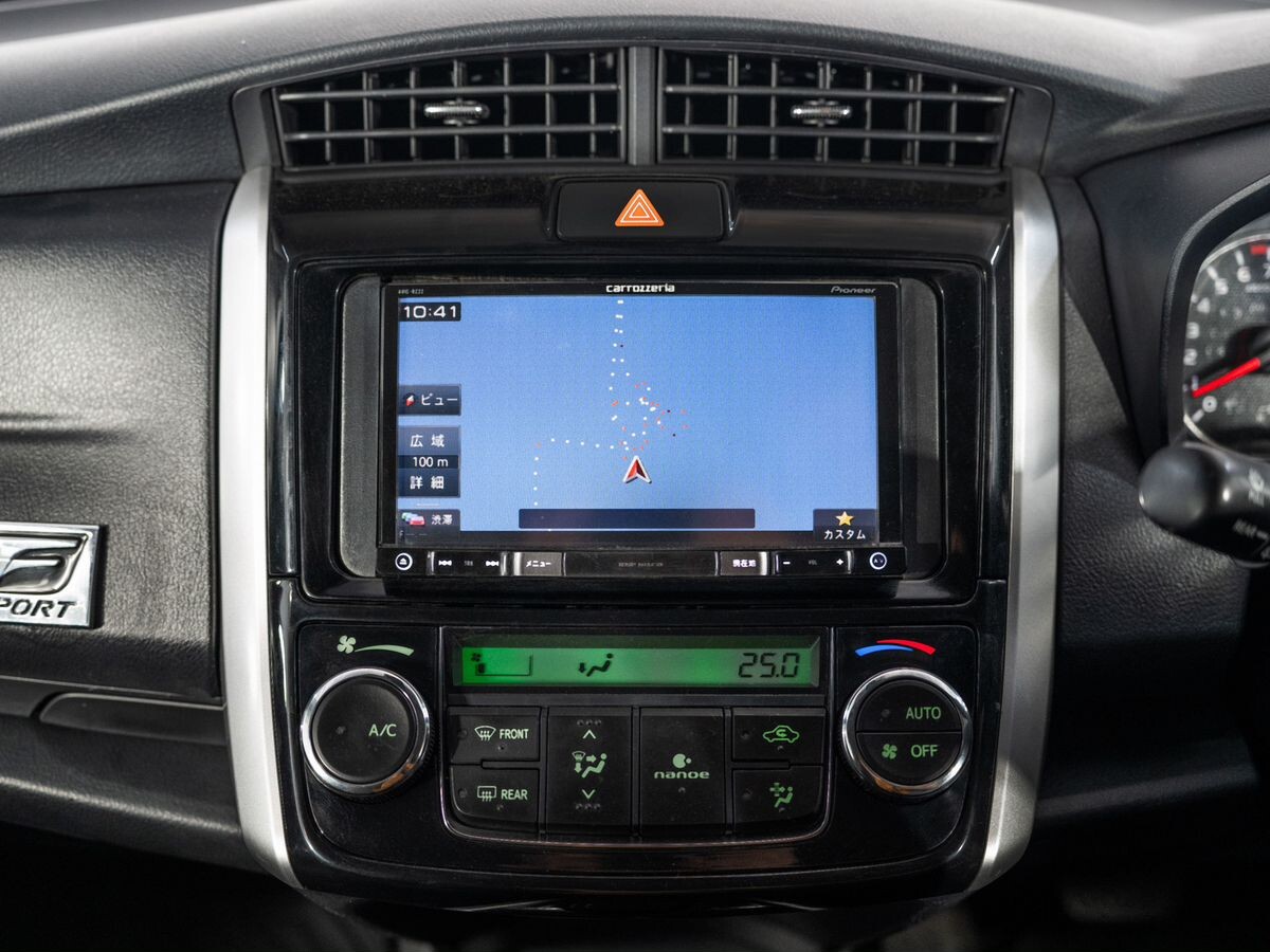 Toyota Corolla Fielder 2016 - фото автомобиля