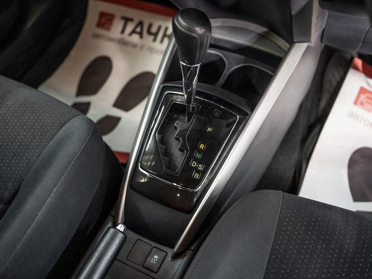 Toyota Corolla Fielder 2016 - фото автомобиля