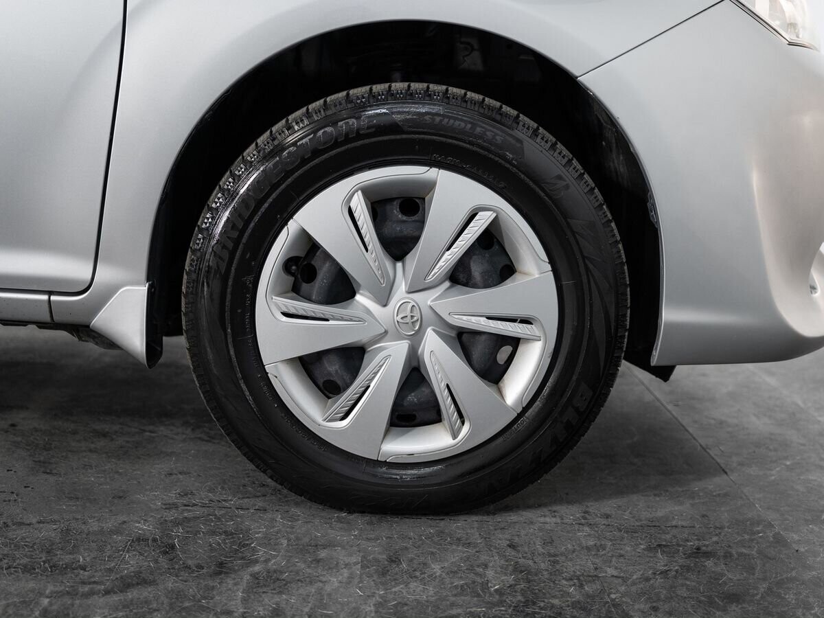 Toyota Corolla Fielder 2016 - фото автомобиля