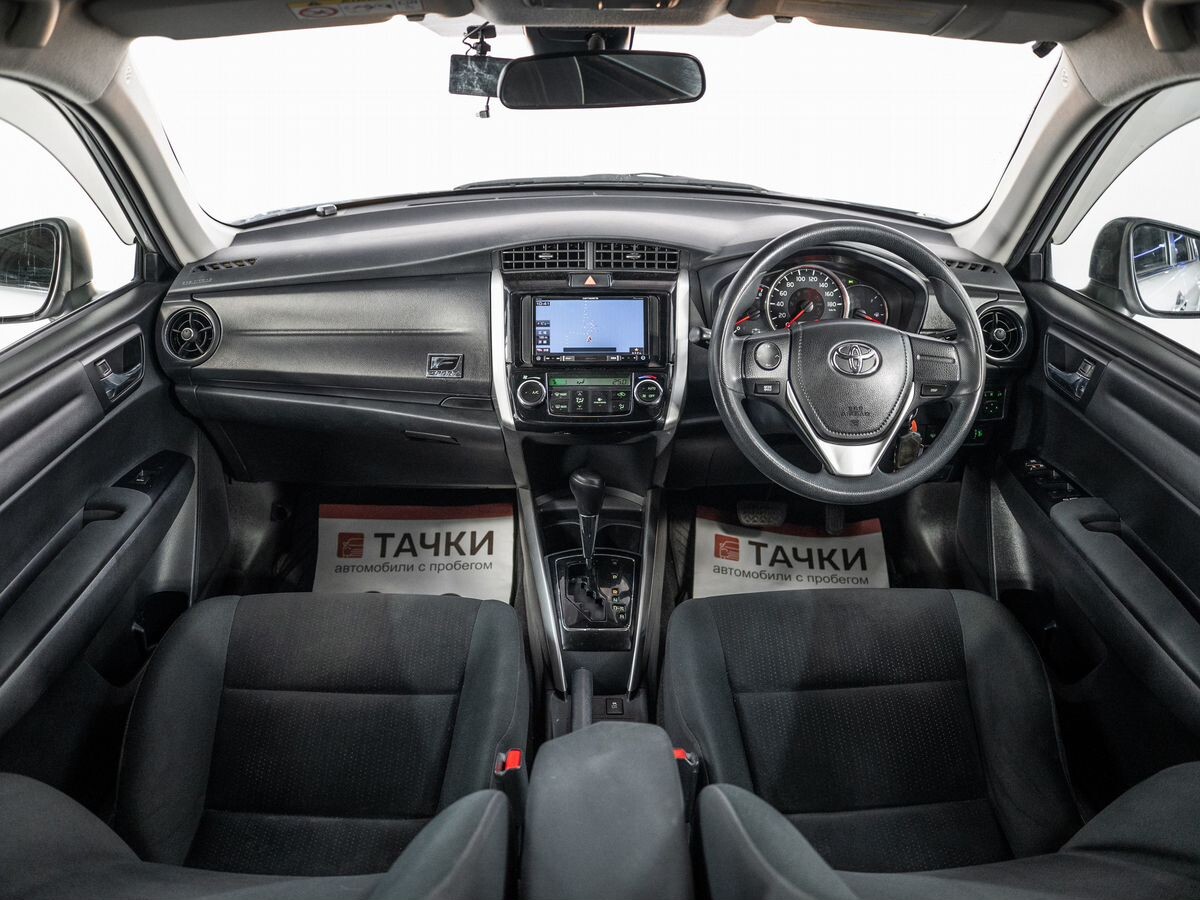 Toyota Corolla Fielder 2016 - фото автомобиля