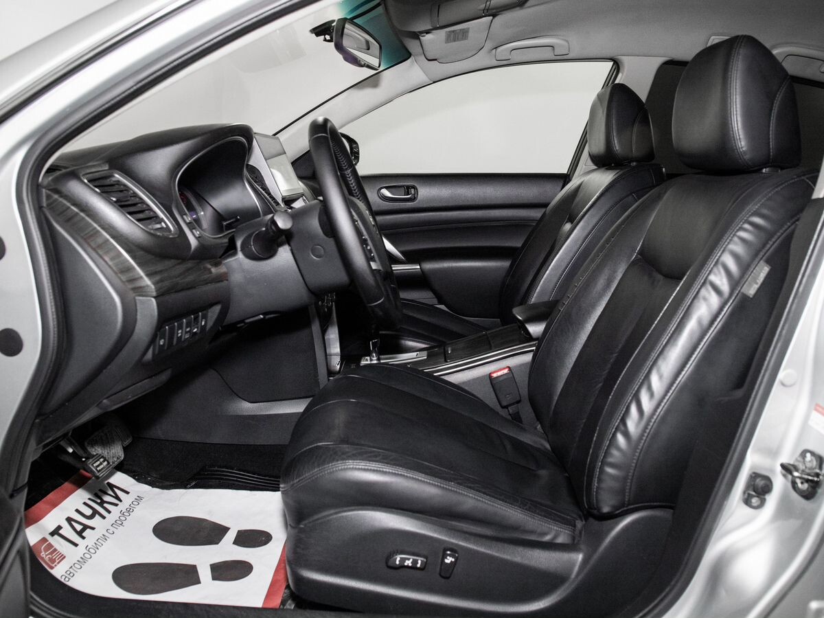 Nissan Teana 2011 - фото автомобиля