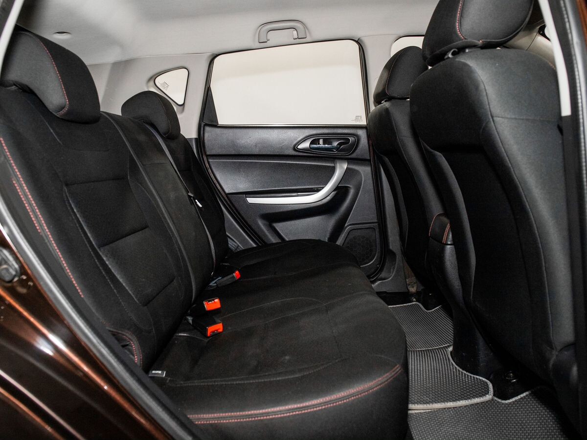 Changan CS35 2019 - фото автомобиля