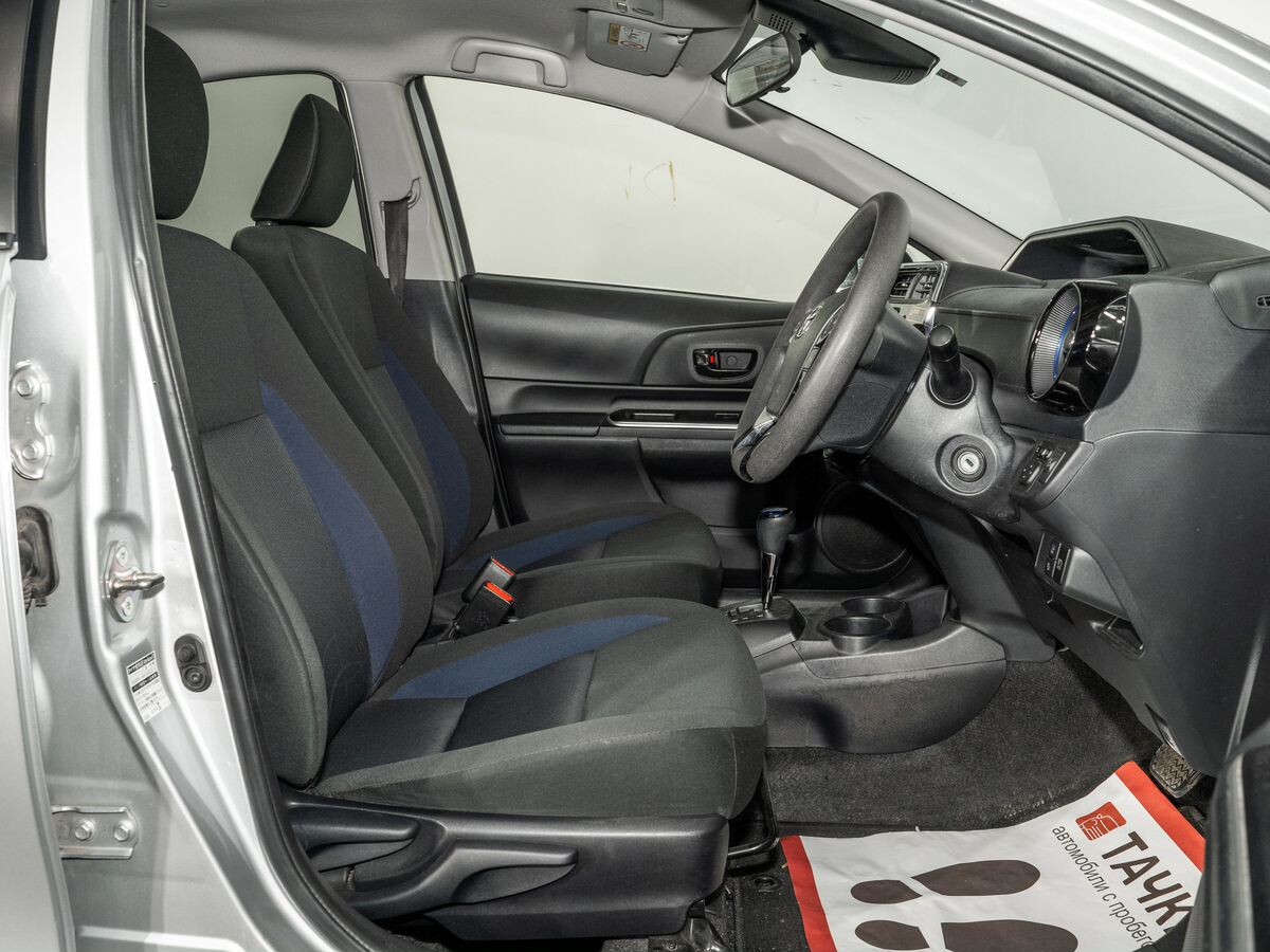 Toyota Aqua 2019 - фото автомобиля