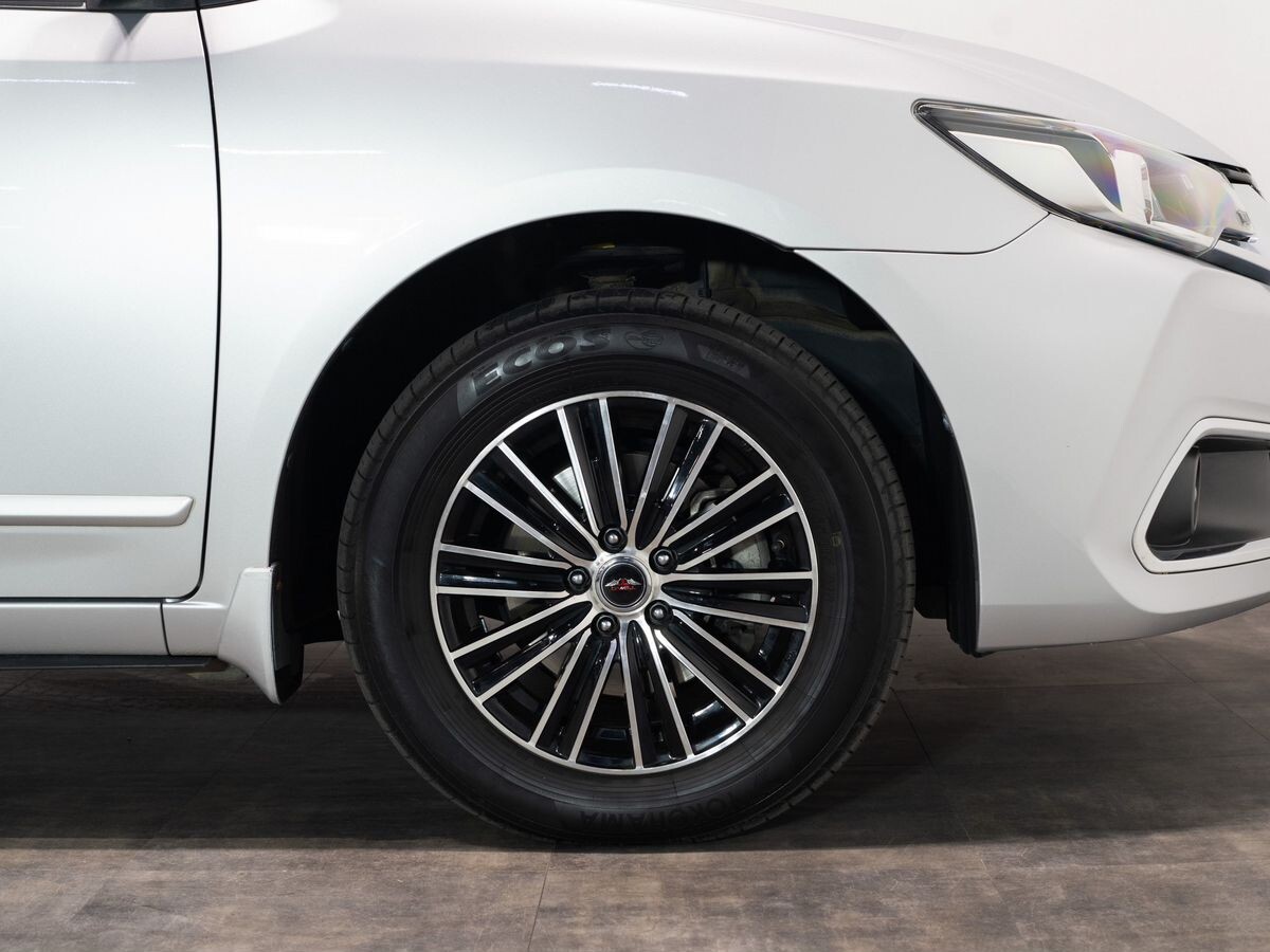 Toyota Premio 2016 - фото автомобиля