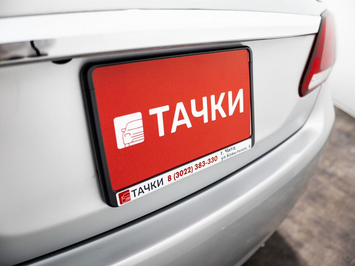 Toyota Premio 2016 - фото автомобиля