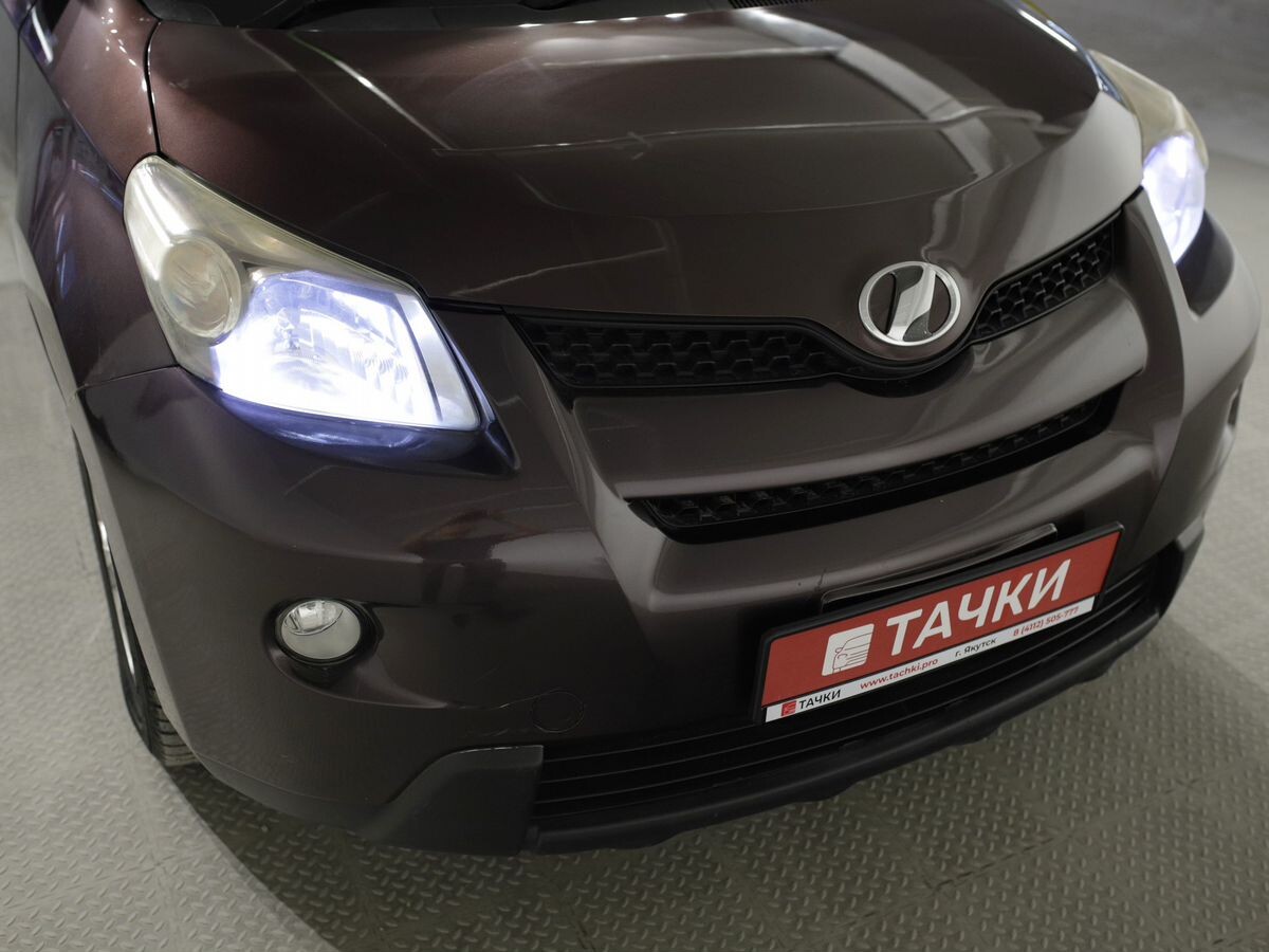 Toyota ist 2007 - фото автомобиля