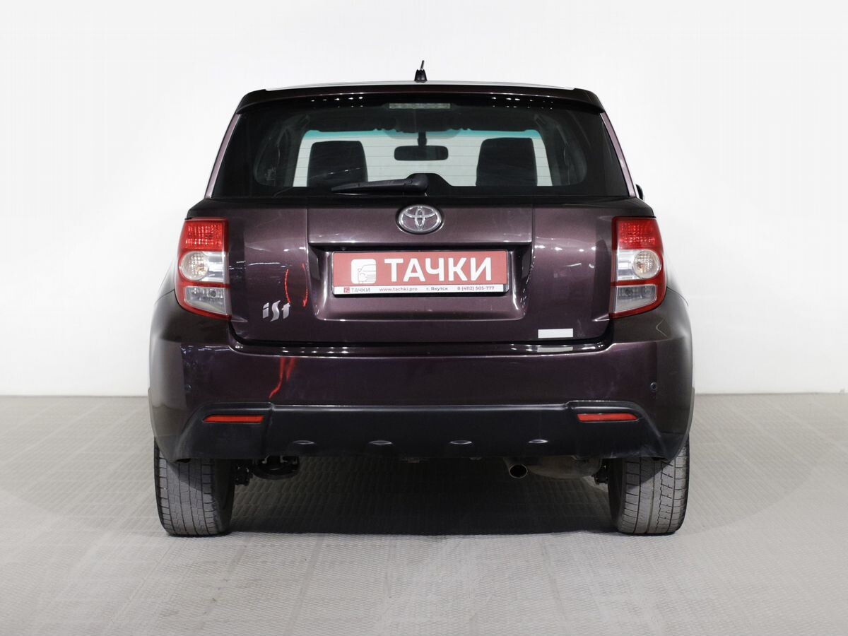 Toyota ist 2007 - фото автомобиля