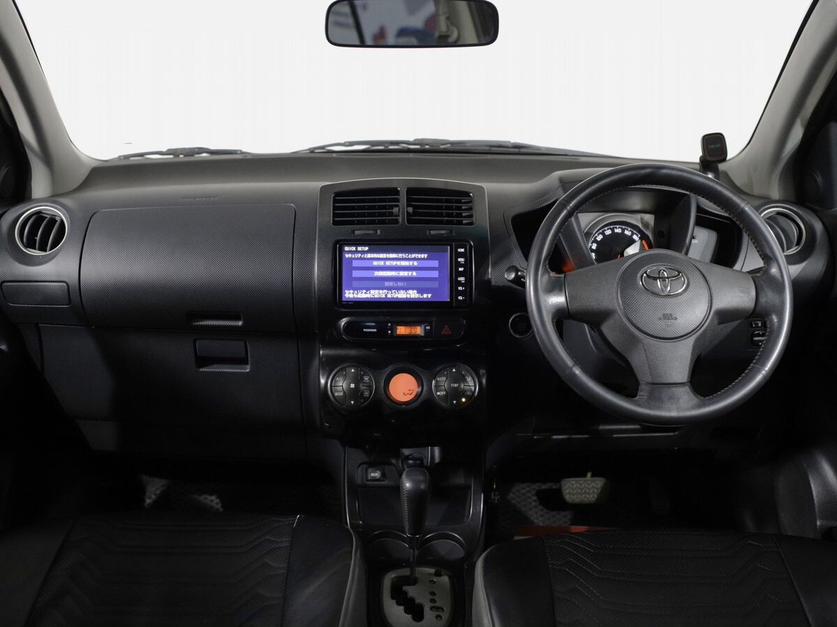 Toyota ist 2007 - фото автомобиля