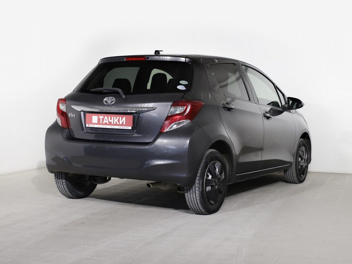 Toyota Vitz 2014 - фото автомобиля
