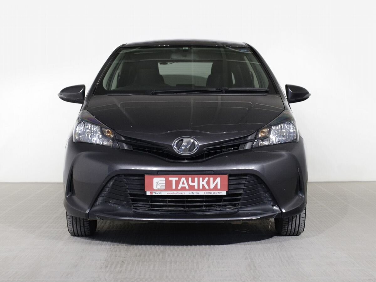 Toyota Vitz 2014 - фото автомобиля