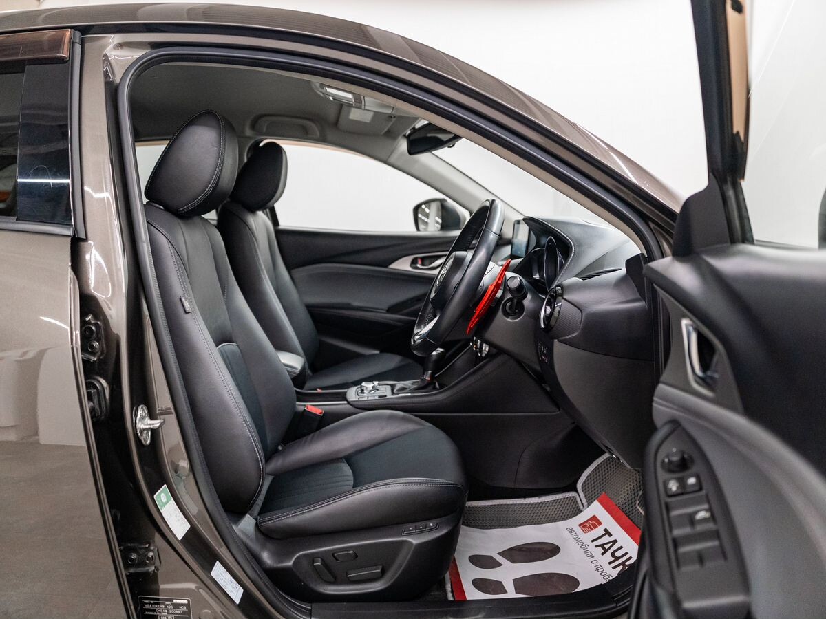Mazda CX-3 2018 - фото автомобиля