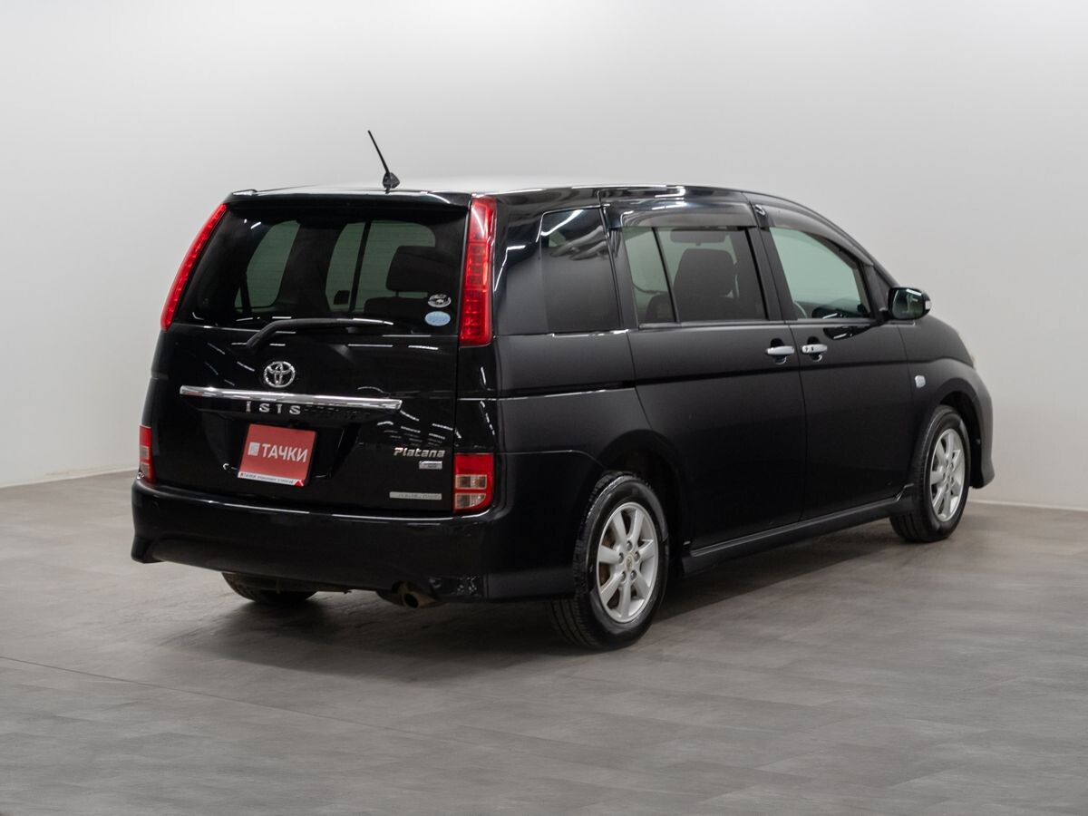 Toyota Isis 2010 - фото автомобиля
