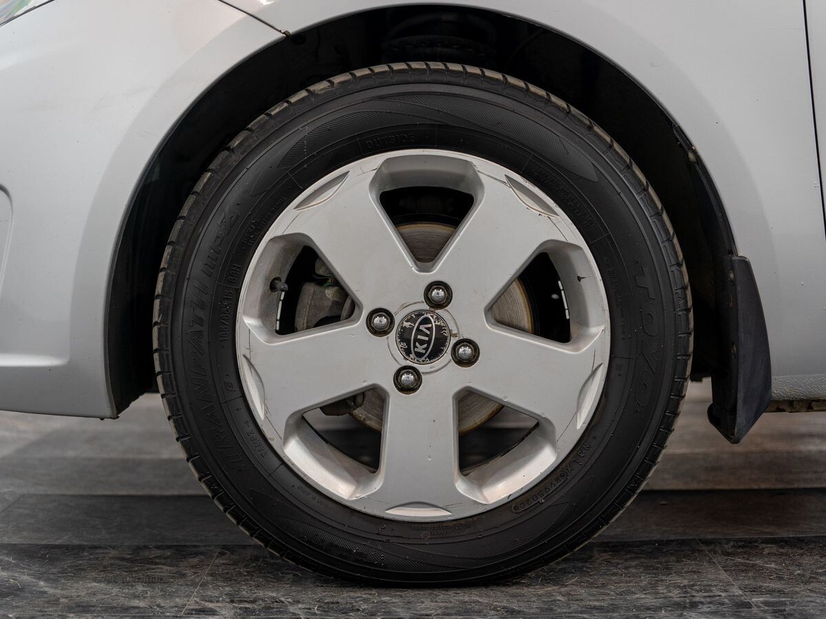Kia Rio 2013 - фото автомобиля