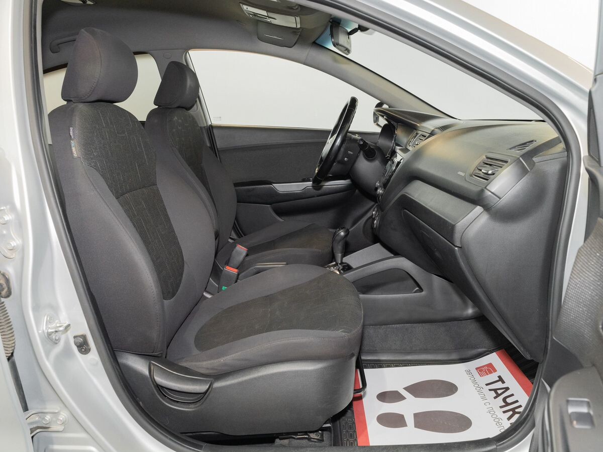 Kia Rio 2013 - фото автомобиля