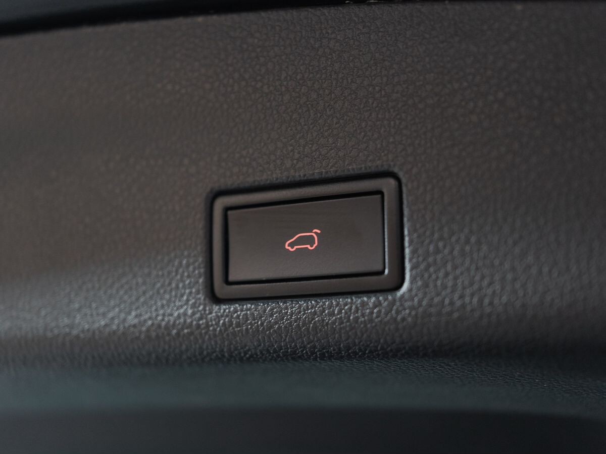 Volkswagen Sharan 2015 - фото автомобиля