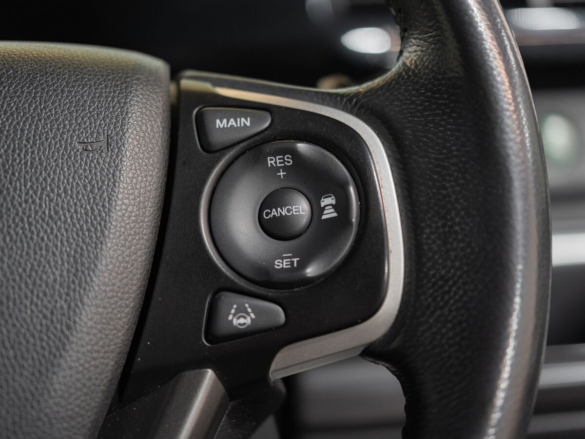 Honda Stepwgn 2015 - фото автомобиля