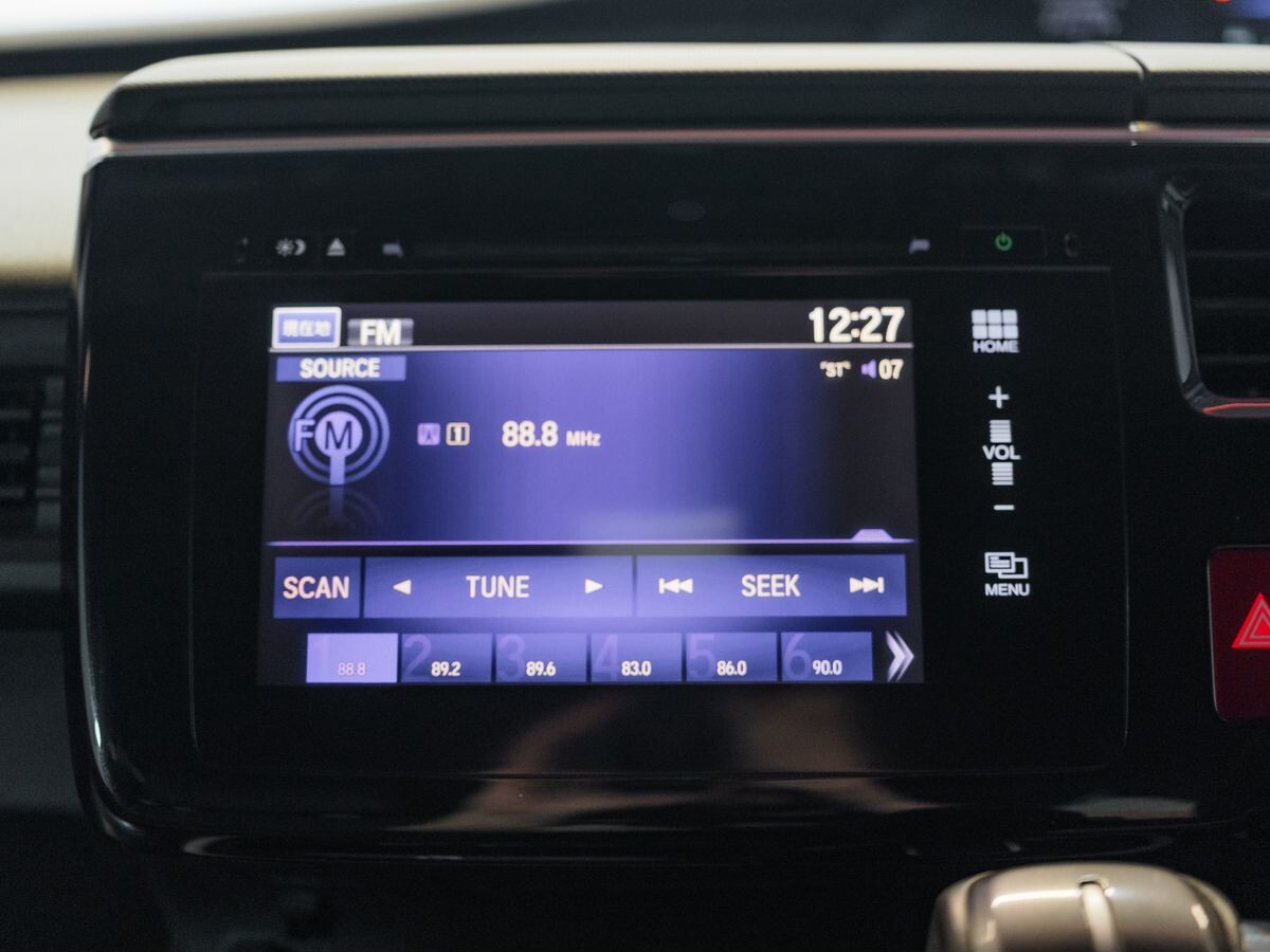 Honda Stepwgn 2015 - фото автомобиля