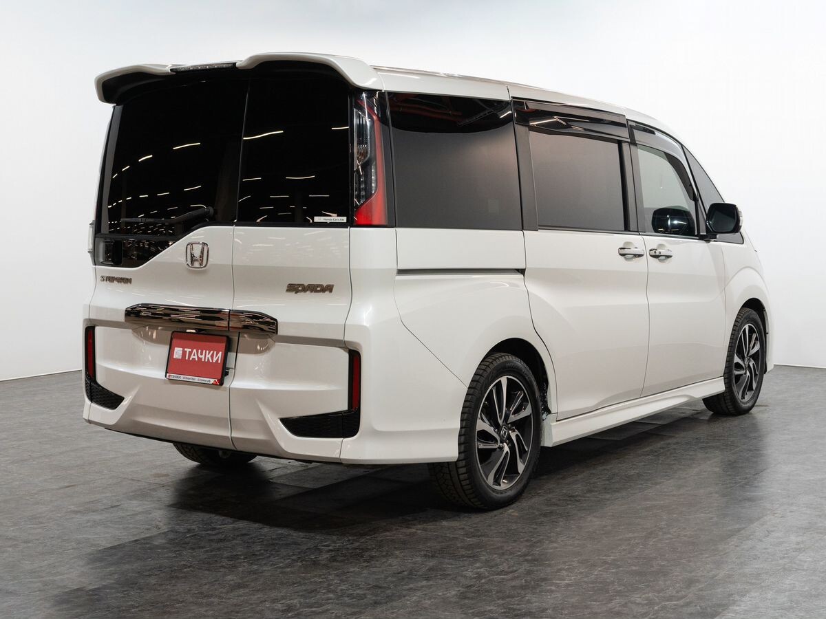 Honda Stepwgn 2015 - фото автомобиля
