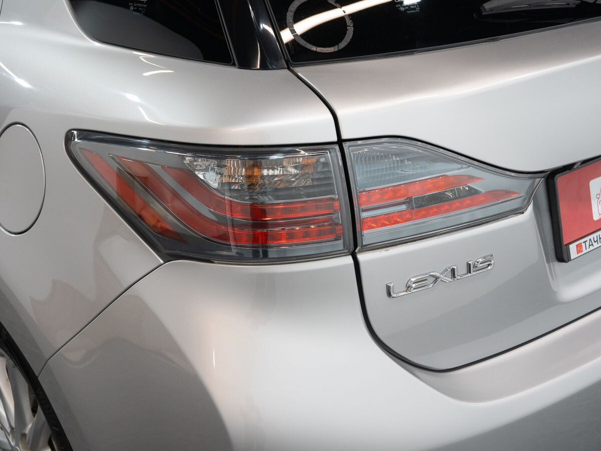 Lexus CT200h 2012 - фото автомобиля
