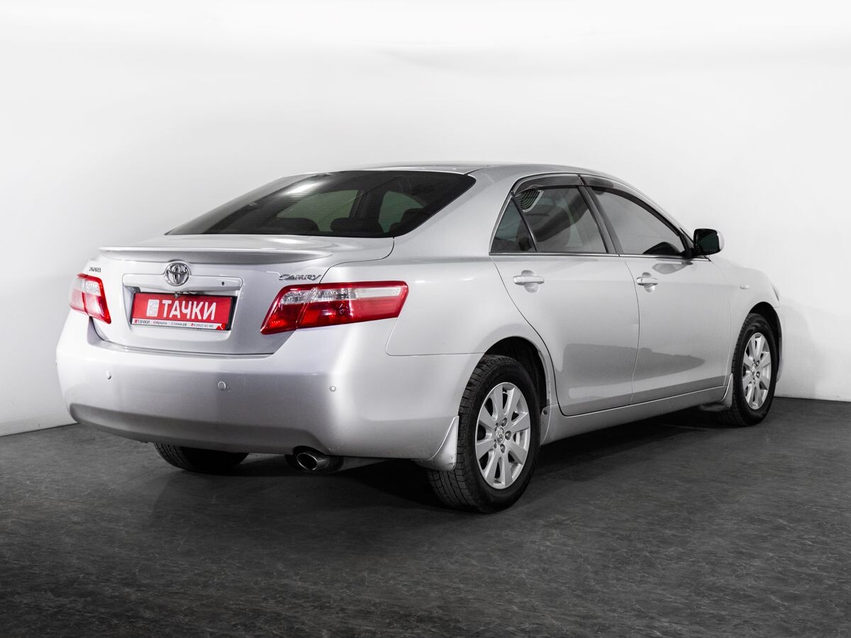 Toyota Camry 2008 - фото автомобиля