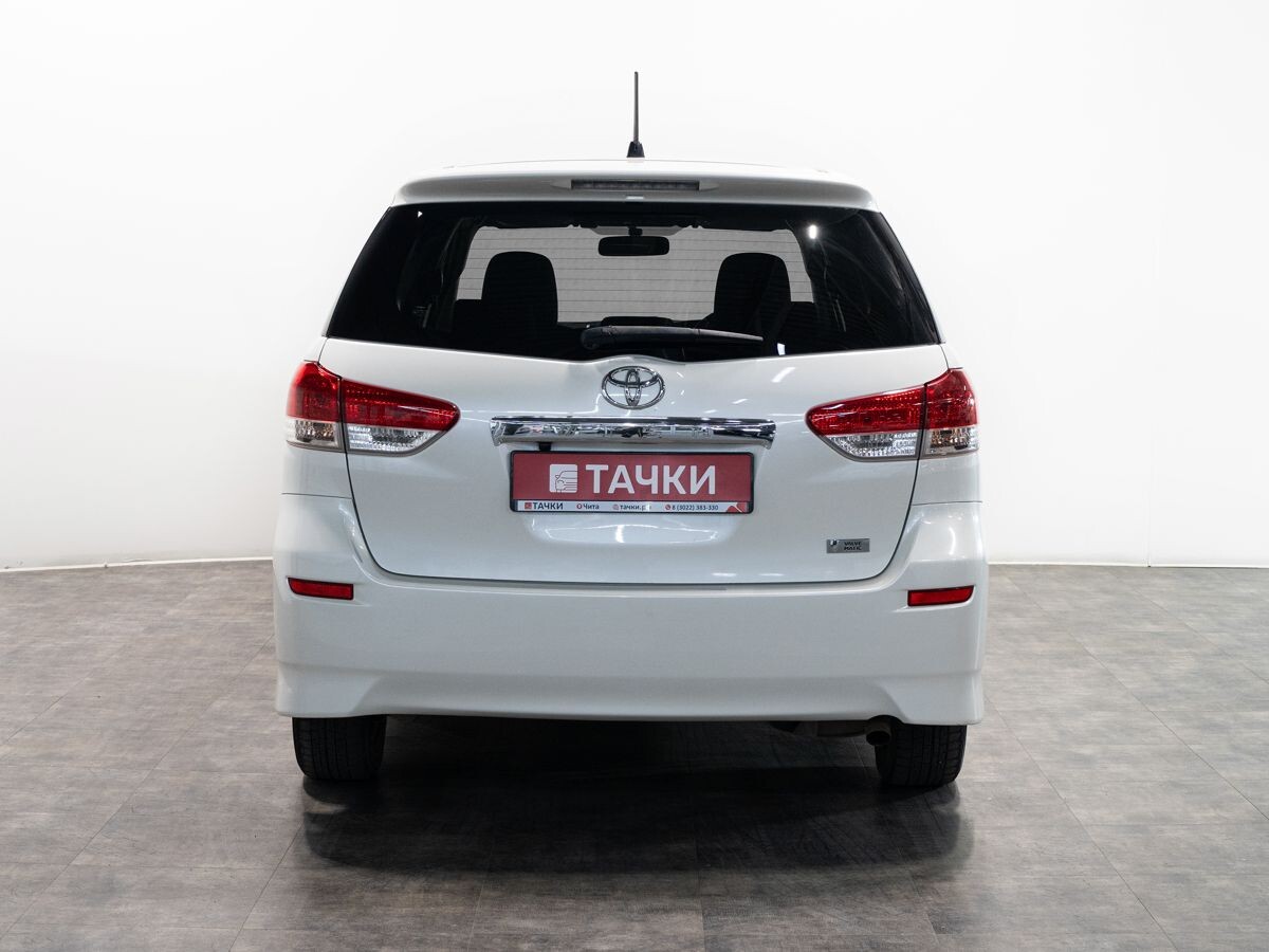 Toyota Wish 2010 - фото автомобиля