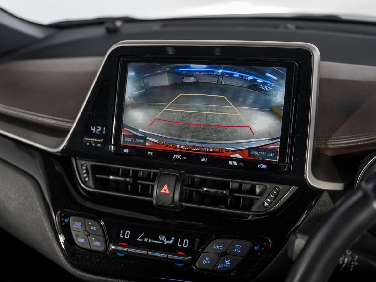 Toyota C-HR 2018 - фото автомобиля