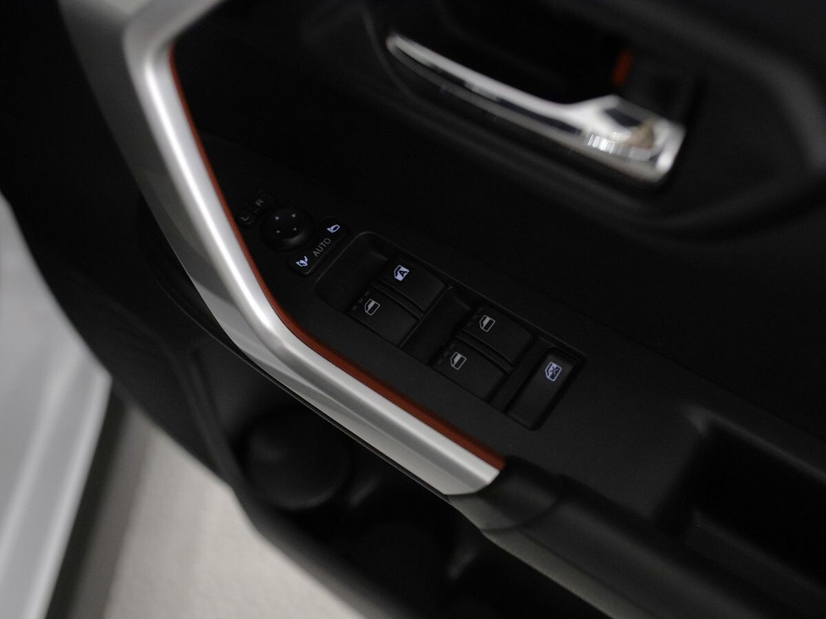 Toyota Raize 2020 - фото автомобиля