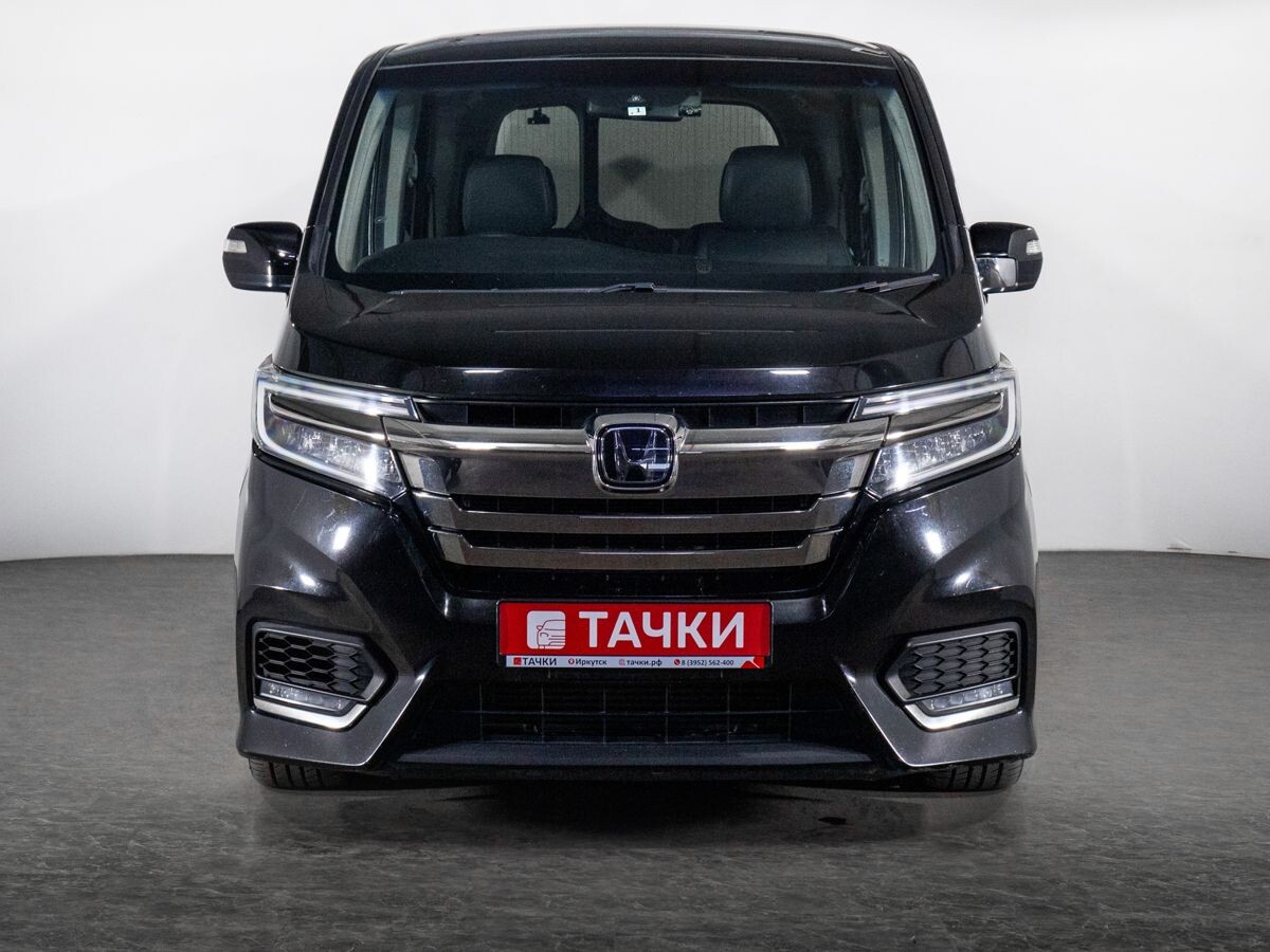 Honda Stepwgn 2019 - фото автомобиля