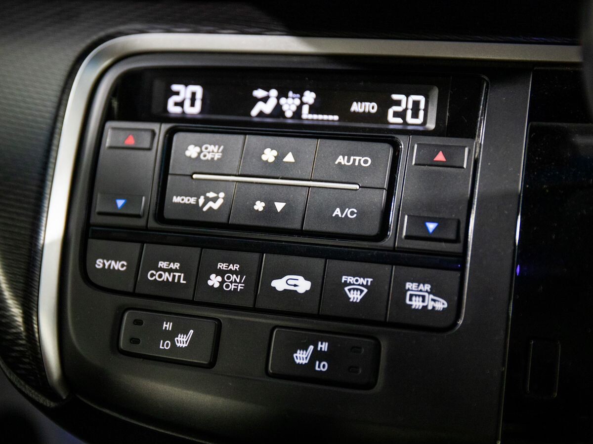 Honda Stepwgn 2019 - фото автомобиля