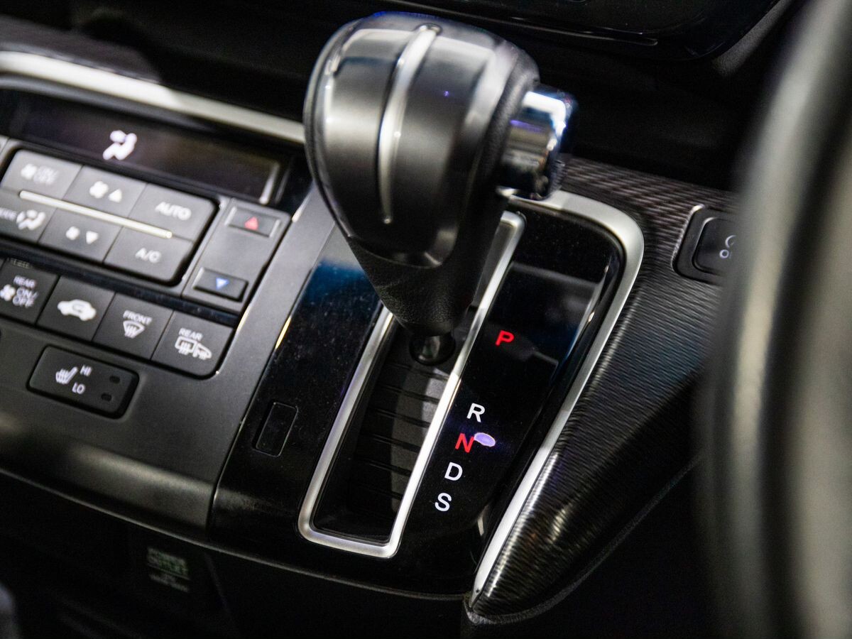 Honda Stepwgn 2019 - фото автомобиля