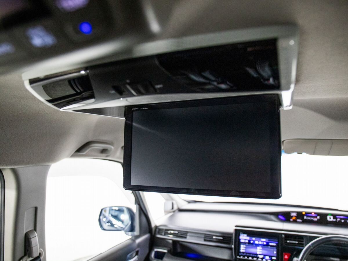 Honda Stepwgn 2019 - фото автомобиля