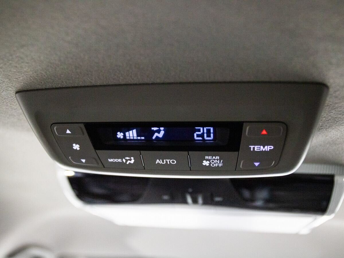 Honda Stepwgn 2019 - фото автомобиля