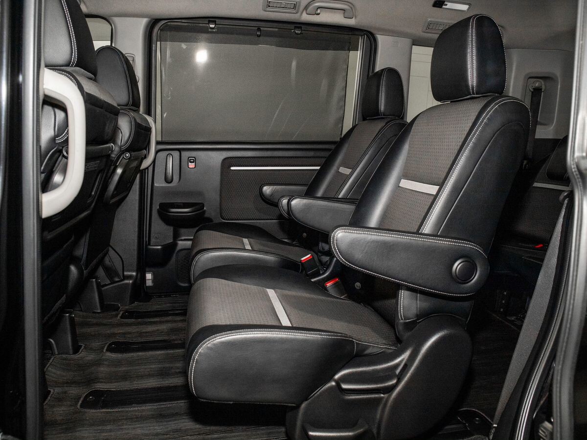 Honda Stepwgn 2019 - фото автомобиля