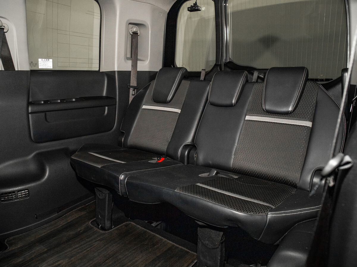 Honda Stepwgn 2019 - фото автомобиля