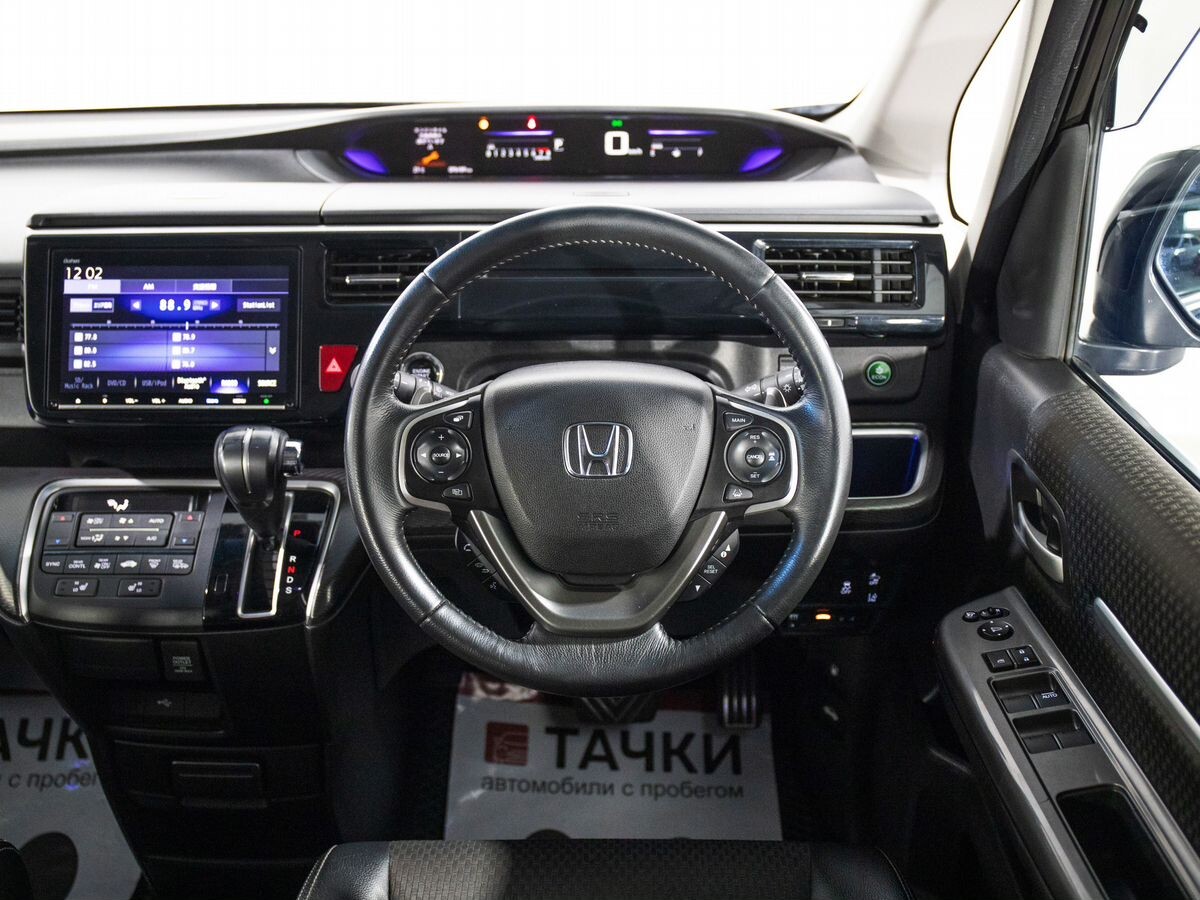 Honda Stepwgn 2019 - фото автомобиля