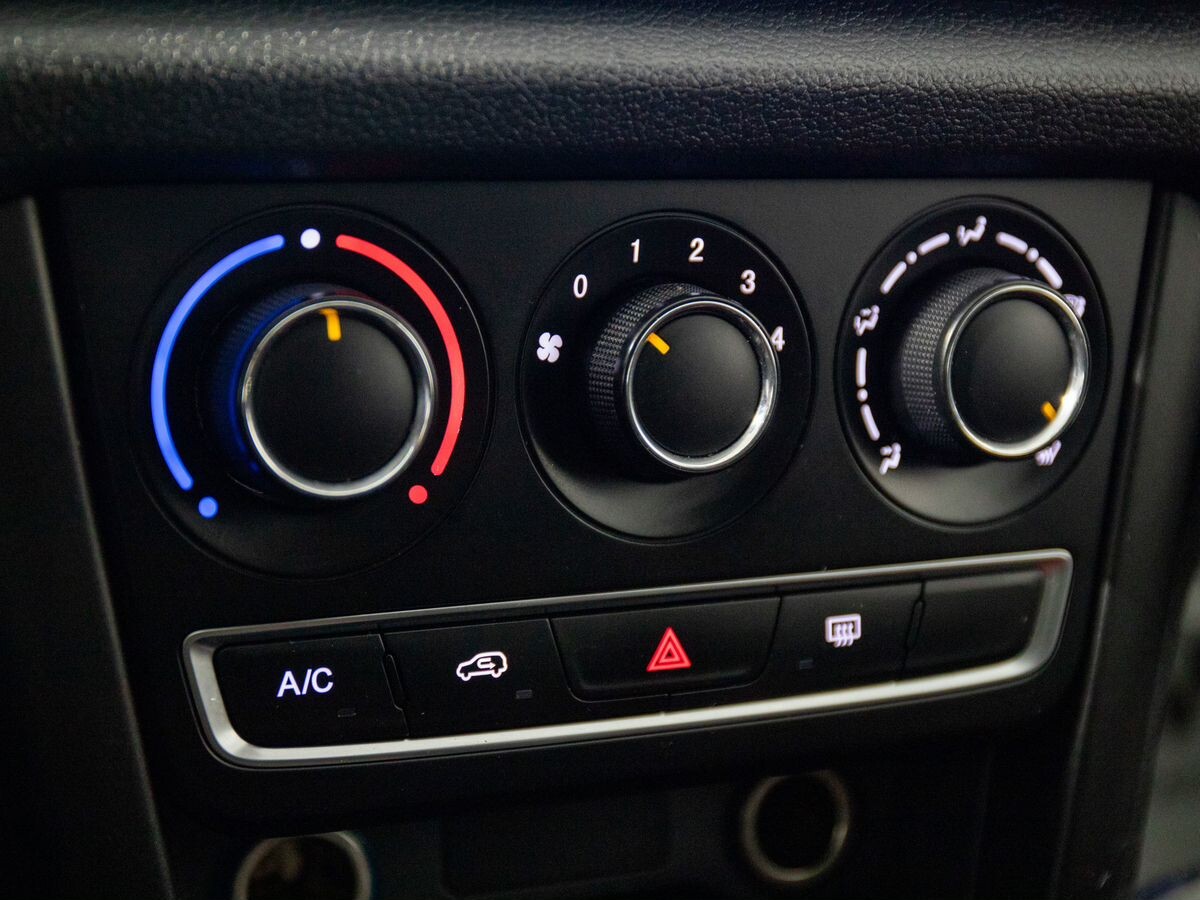 Chery Tiggo 3 2017 - фото автомобиля