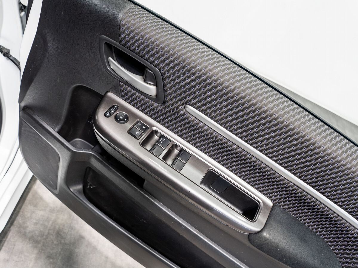 Honda Stepwgn 2015 - фото автомобиля