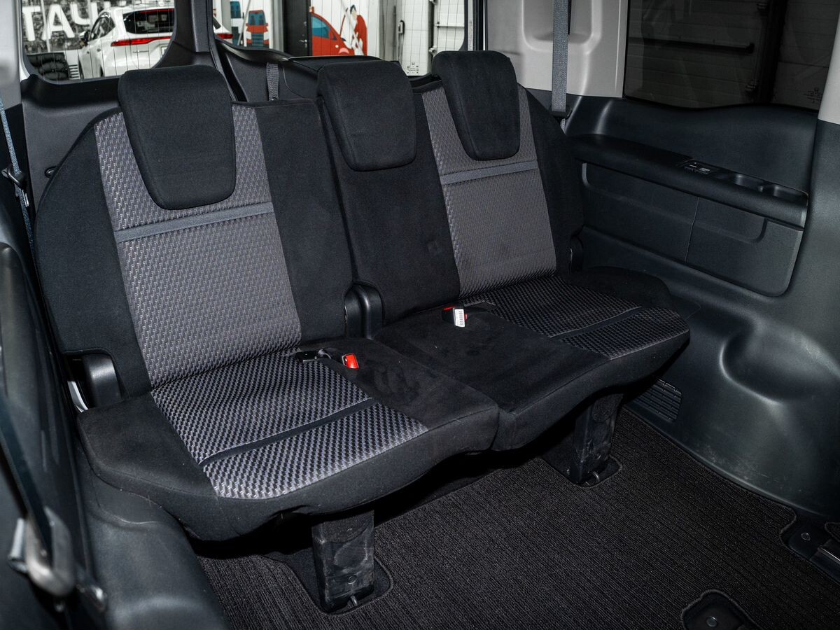 Honda Stepwgn 2015 - фото автомобиля