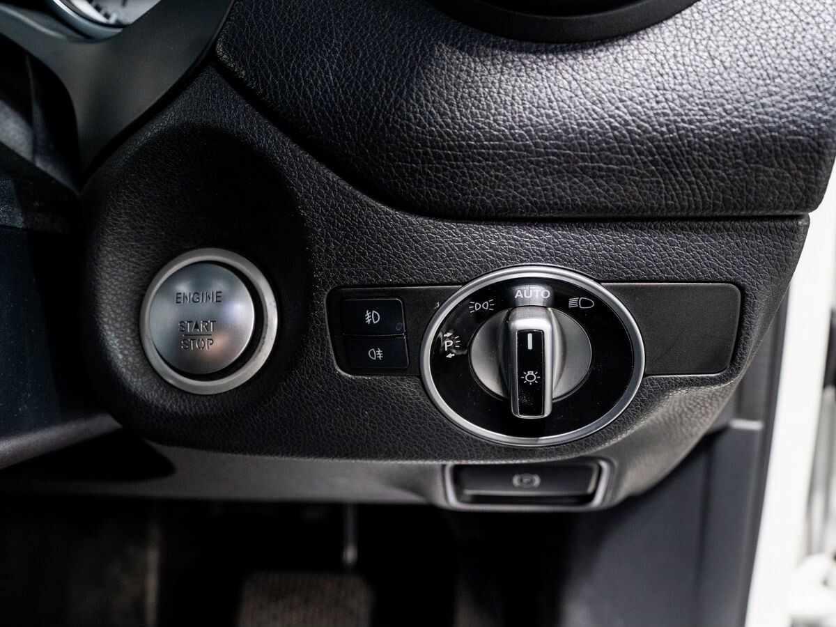 Mercedes-Benz GLA-Class 2016 - фото автомобиля