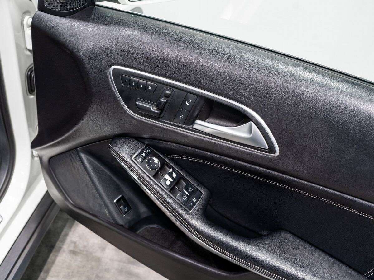 Mercedes-Benz GLA-Class 2016 - фото автомобиля