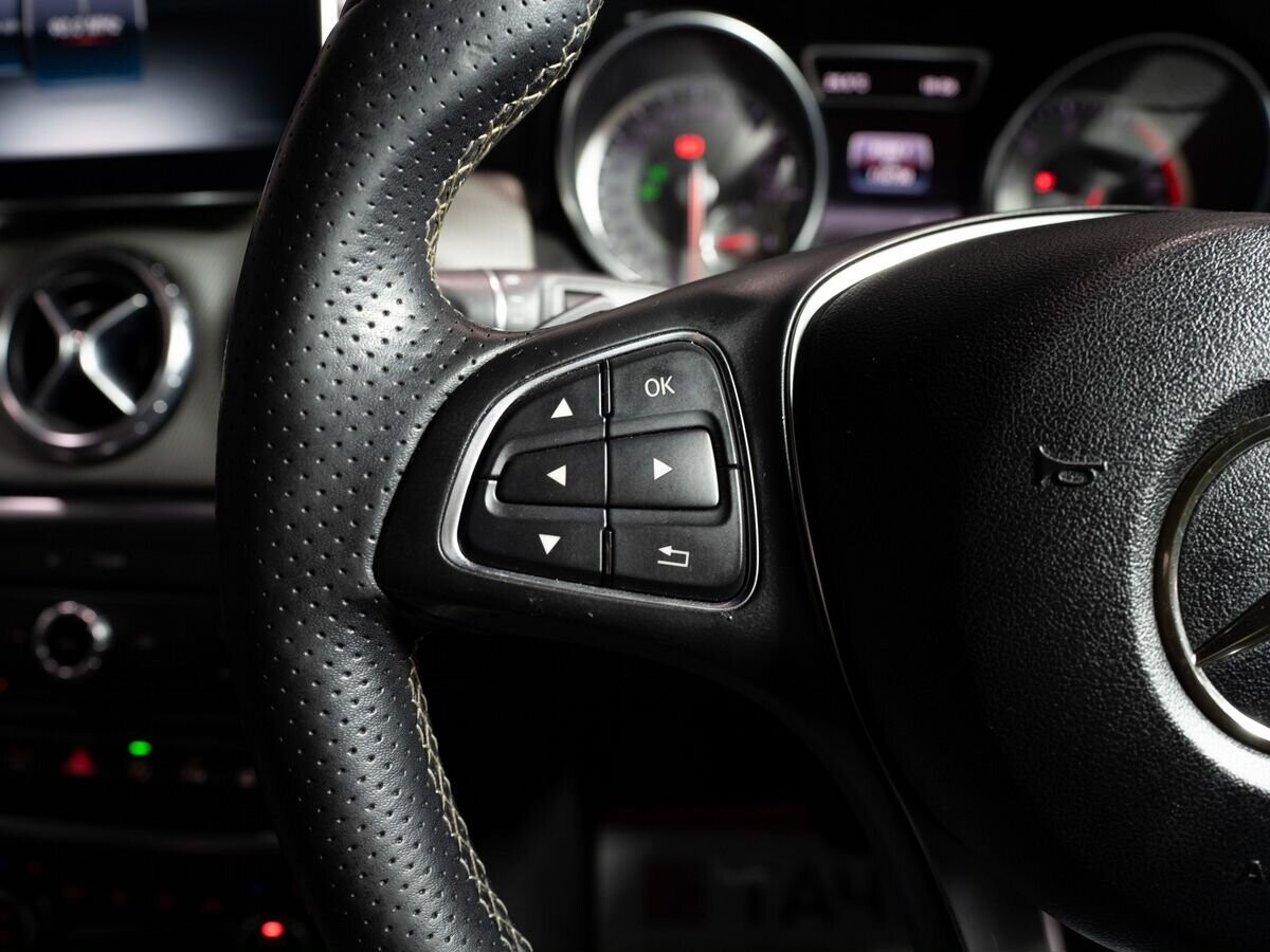 Mercedes-Benz GLA-Class 2016 - фото автомобиля